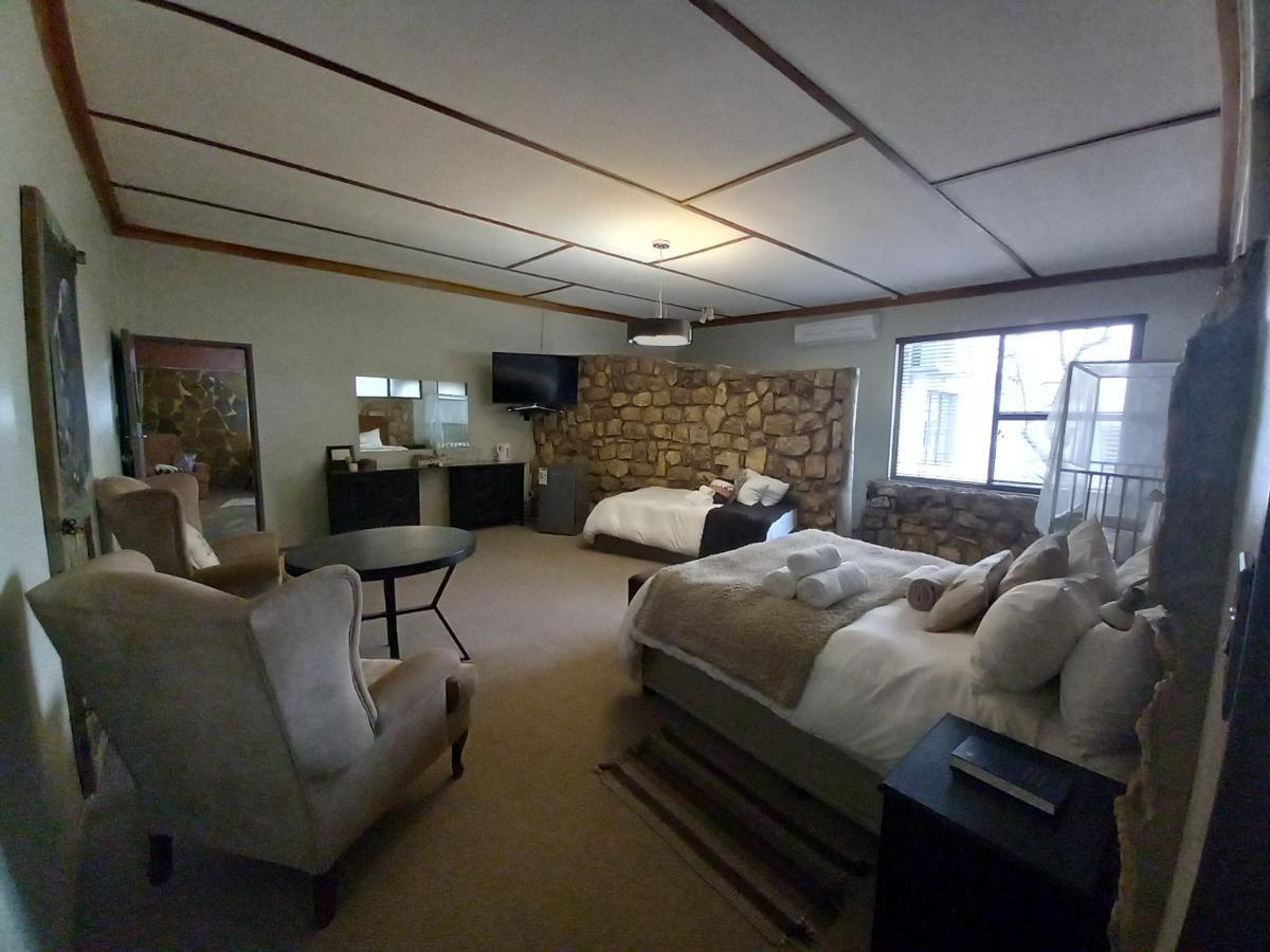 Die Windpomp Guesthouse Gobabis Exterior photo