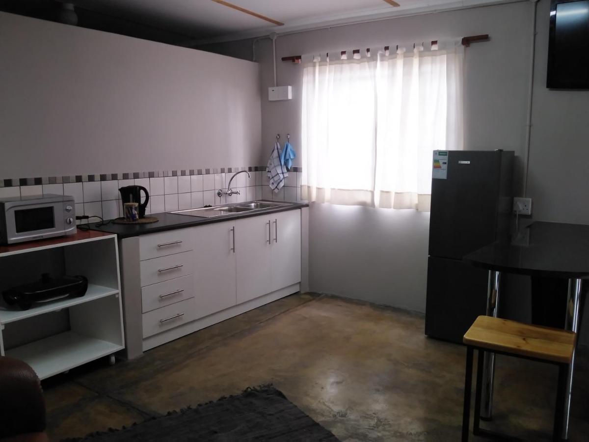 Die Windpomp Guesthouse Gobabis Exterior photo