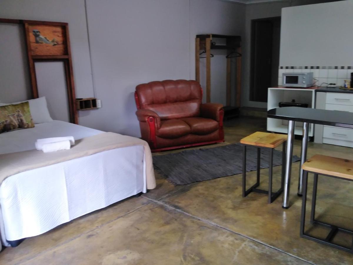 Die Windpomp Guesthouse Gobabis Exterior photo