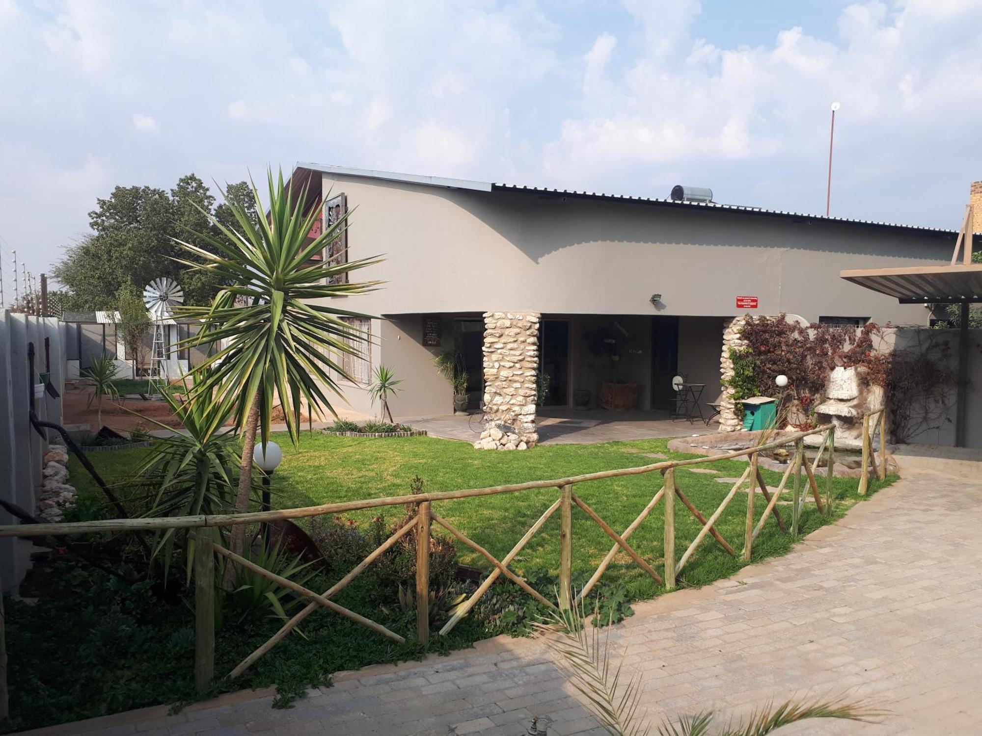 Die Windpomp Guesthouse Gobabis Exterior photo