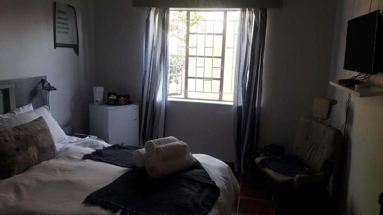 Die Windpomp Guesthouse Gobabis Exterior photo